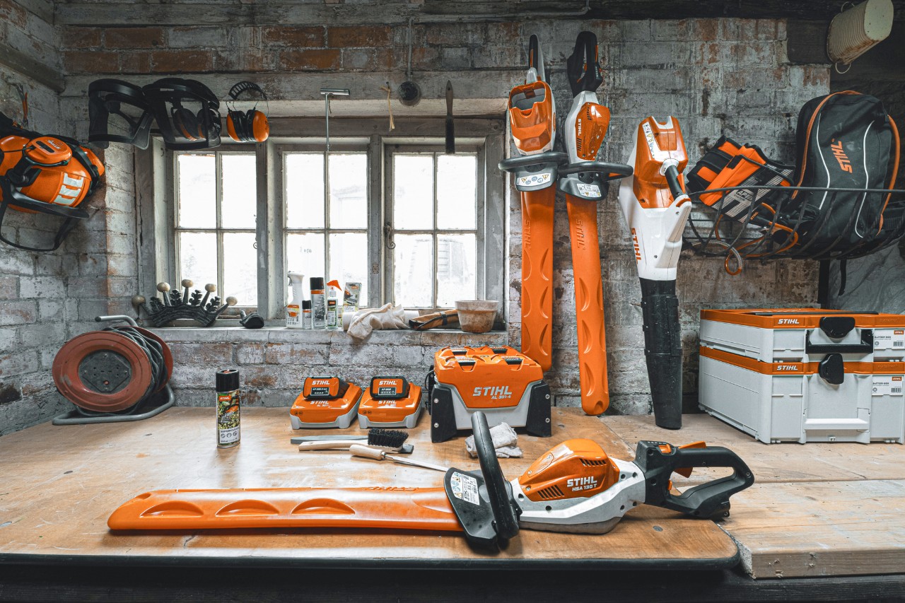 STIHL Akku-Geräte in einer Werkstatt